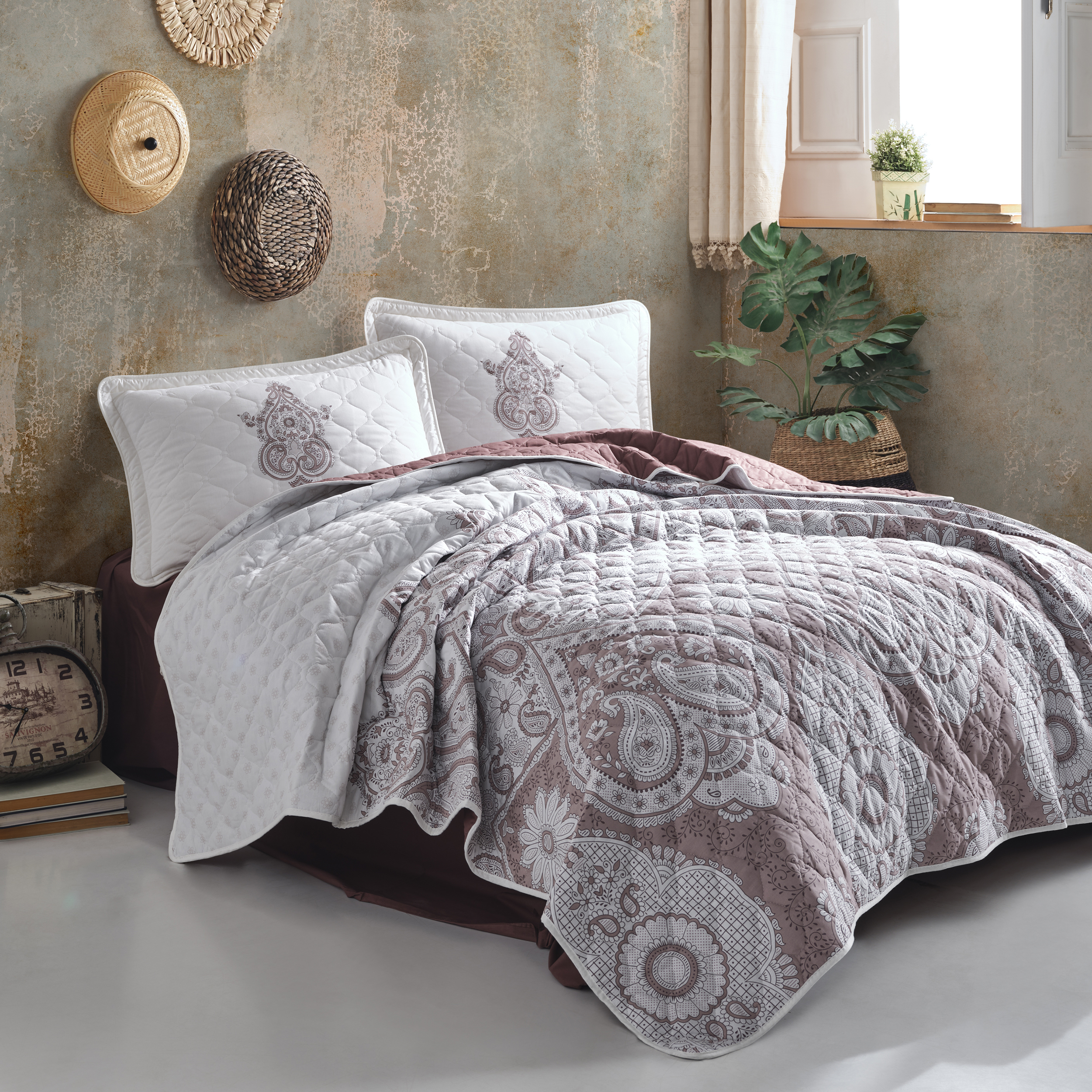 Azka-v2-ytkort Cuvertură de pat Clasy matlasată - 2 persoane (AZKA V2) 3 piese