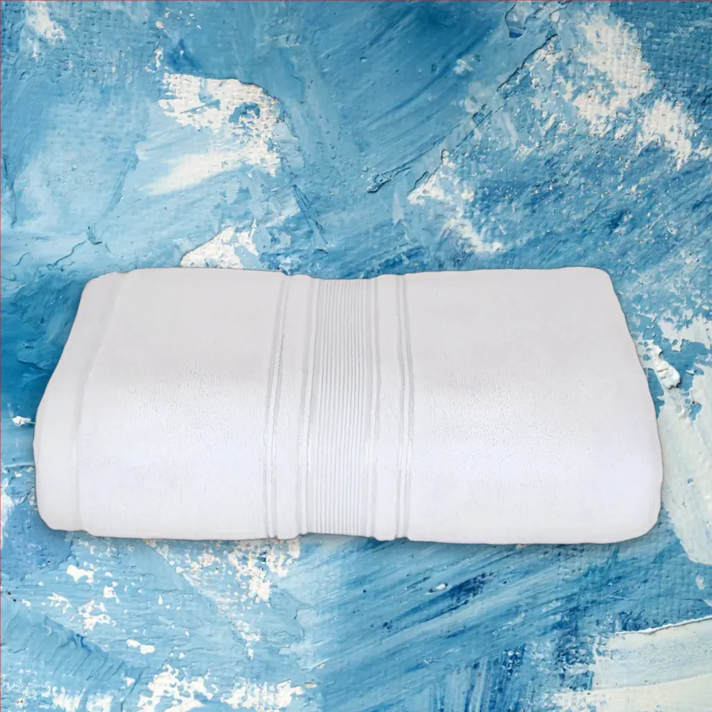 Prosop Pufos de Lux 70×130cm, 100% Bumbac Pieptanat, Zero Twist, 600 g/mp-Alb Prosop Pufos de Lux 70×130cm, 100% Bumbac Pieptanat, Zero Twist, 600 g/mp-Alb