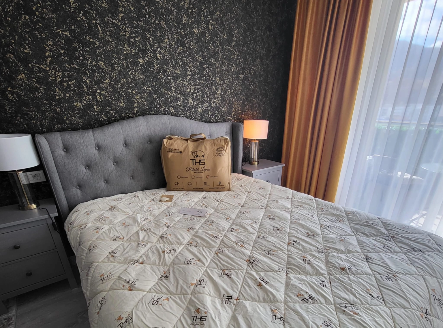 Pilota Lana Merino Comfort | 800 g/mp | 180x220 cm | 4 anotimpuri | crem/oita Pilota Lana Merino Comfort | 800 g/mp | 180x220 cm | 4 anotimpuri | crem/oita