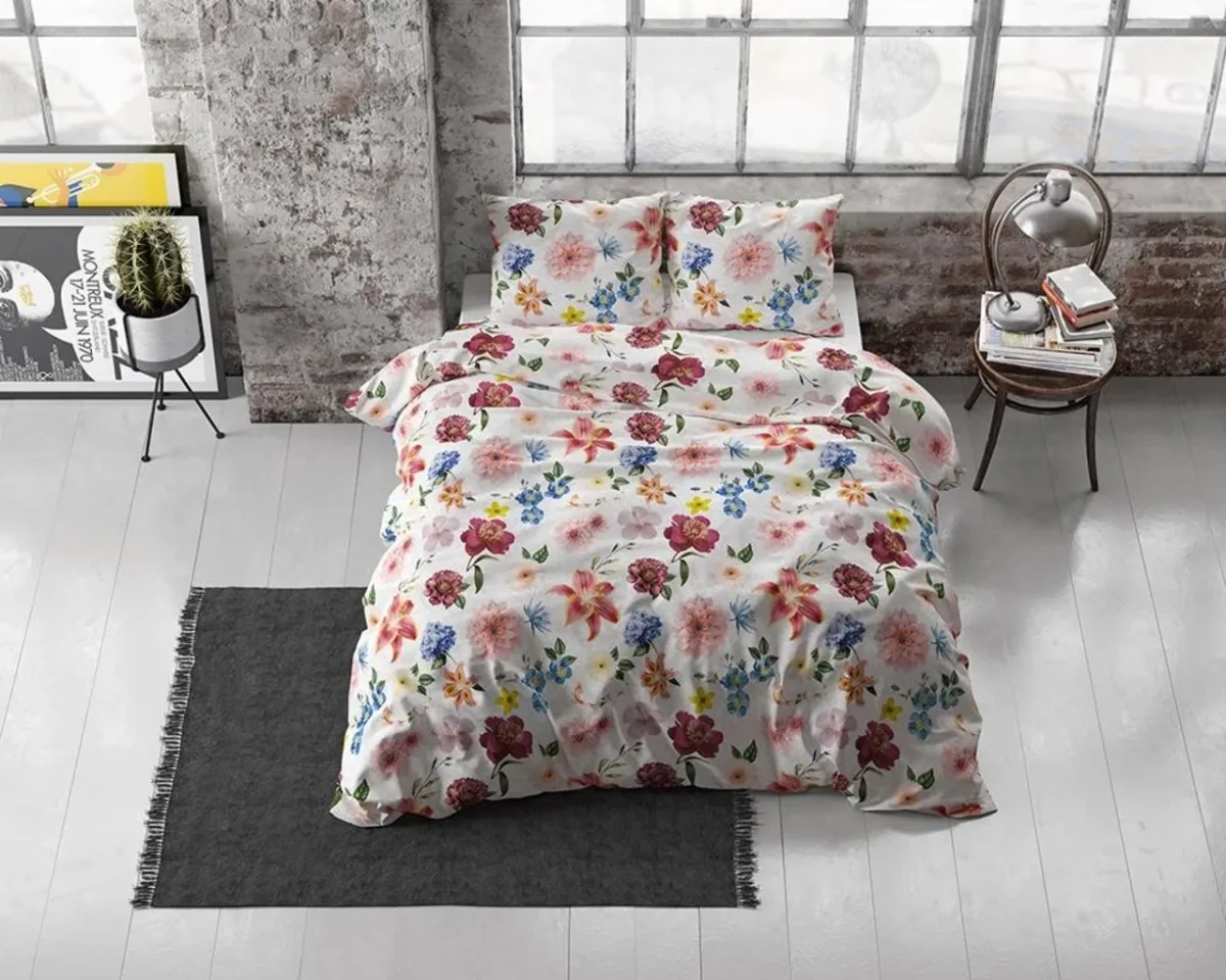 Lenjerie de pat dubla 100% bumbac satinat 3 piese Clover Multi Dreamhouse 200x220cm