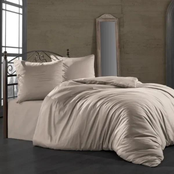 Lenjerie de pat dubla Majoli Home Collection 6 piese 240x260cm bumbac satinat Camel Duz