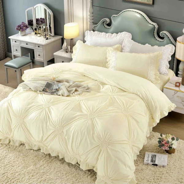 Lenjerie dublă din catifea cu broderie Deluxe Crem JLCCrem