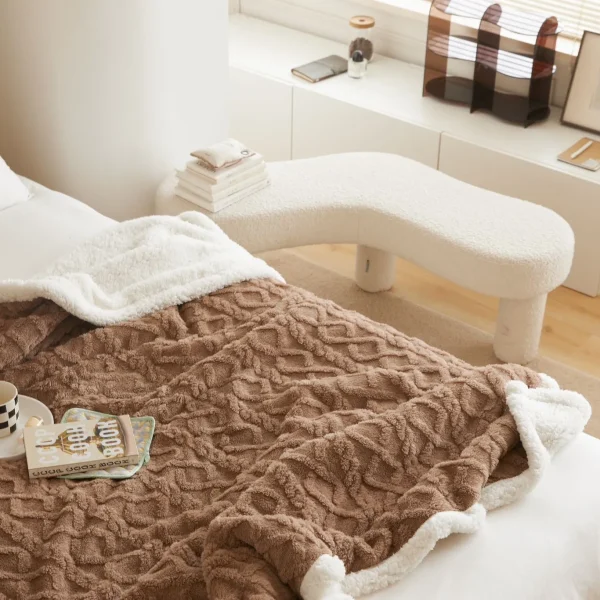 Patura Cocolino cu blanita 200x230 cm Tricotaj JPCT-Maro