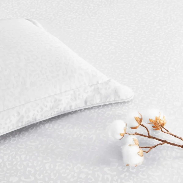 Lenjerie King Size TAC bumbac satinat Jacquard Deluxe Leo Alb