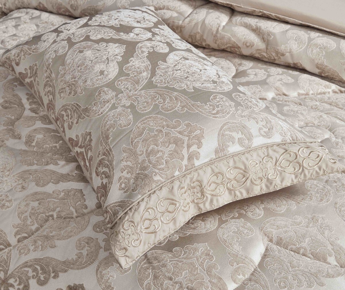 Set Cadou Luxury Jacquard 7 Piese SCJ-Bej