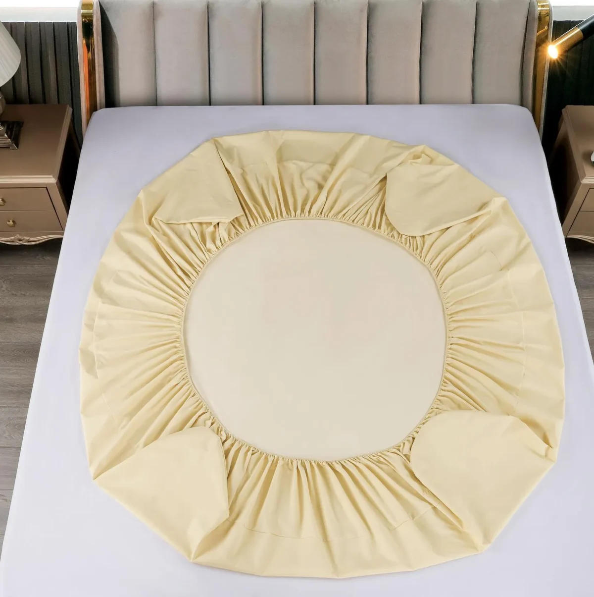 Husa pat impermeabila cu elastic 180x200 + 2 fete perna Crem