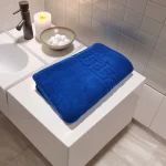 Prosop de Lux 70×130cm 100% Bumbac Pieptanat 650 g/mp-Royal Blue