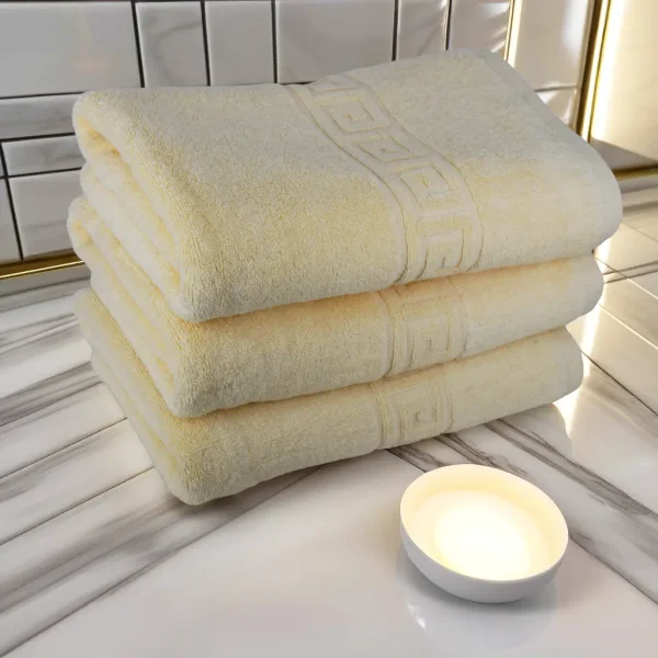 Set 3 Prosoape de Lux 70×130cm 100% Bumbac Pieptanat 650 g/mp-Ivory
