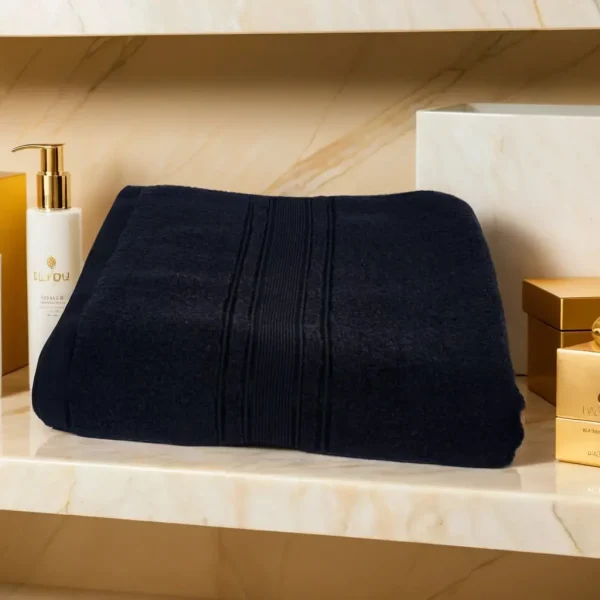 Prosop Pufos de Lux 50×90cm, 100% Bumbac Pieptanat, Zero Twist, 600 g/mp-Negru