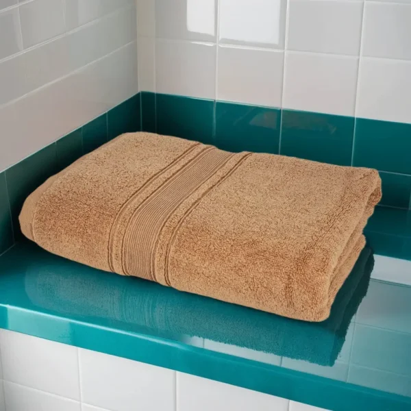 Prosop Pufos de Lux 70×130cm, 100% Bumbac Pieptanat, Zero Twist, 600 g/mp-Cappuccino