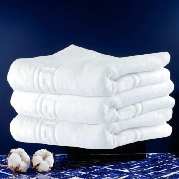 Set 3 Prosoape de Lux 70×130cm 100% Bumbac Pieptanat 650 g/mp-Alb