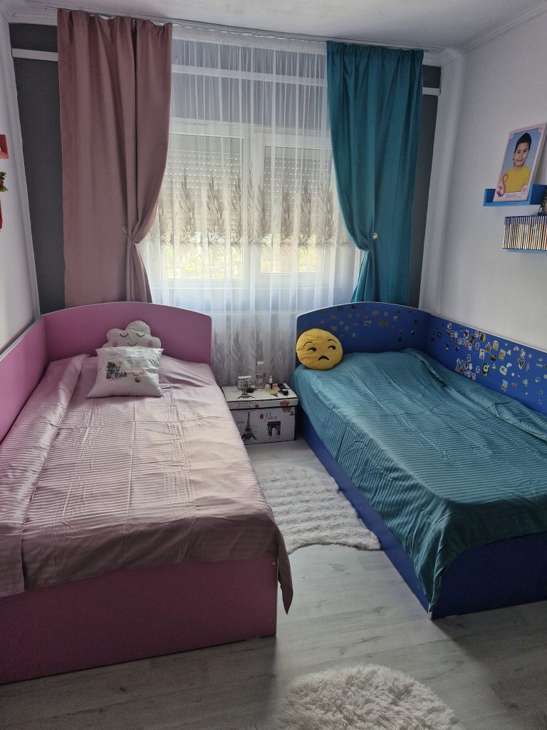 Image #2 from BIANCA IZET