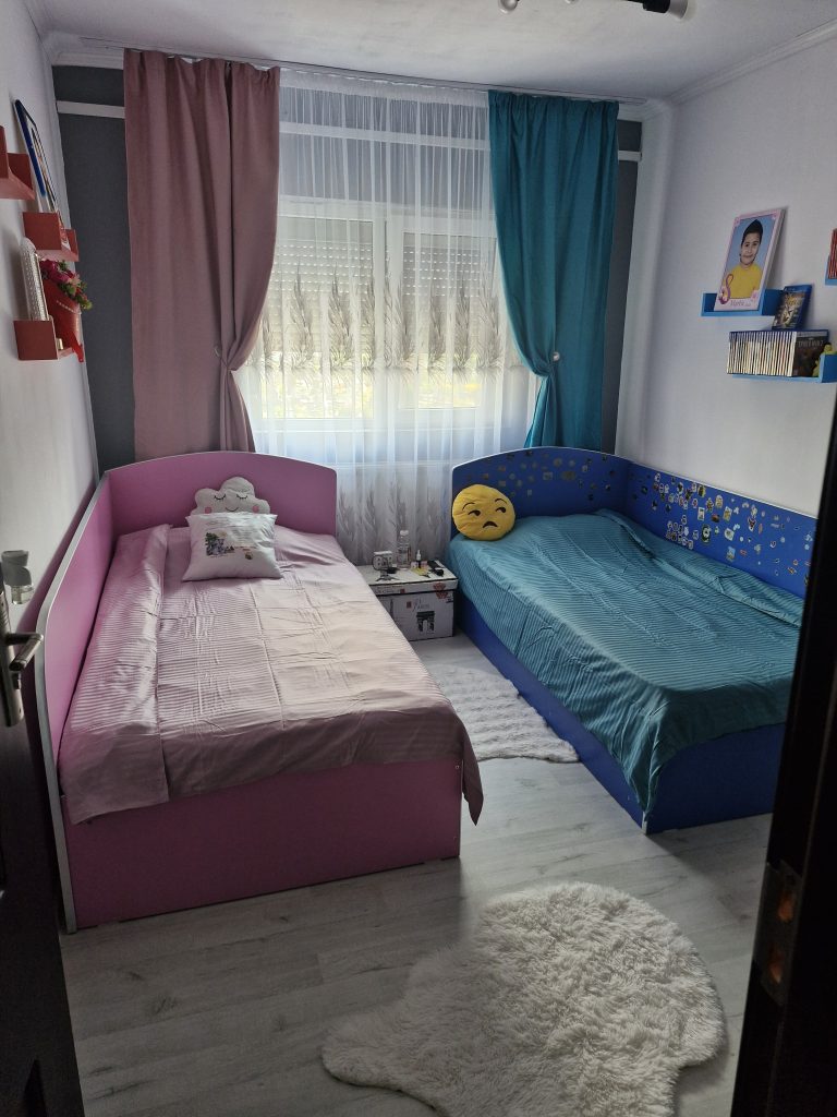 Image #2 from BIANCA IZET