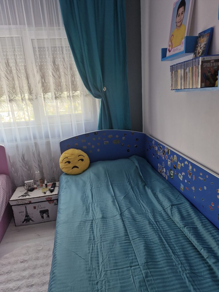 Image #1 from BIANCA IZET