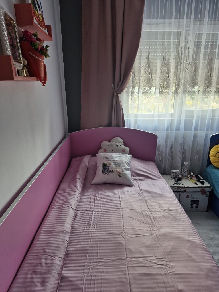 Image #1 from BIANCA IZET