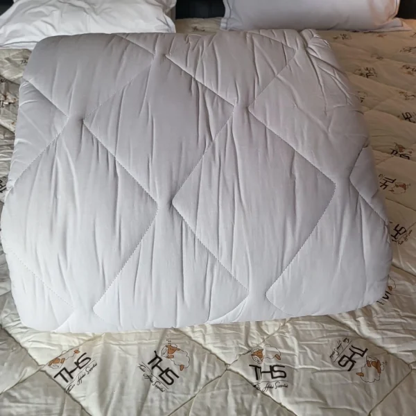 Pilota Lana Merino Comfort | 800 g/mp | 200x220 cm | 4 anotimpuri | alb